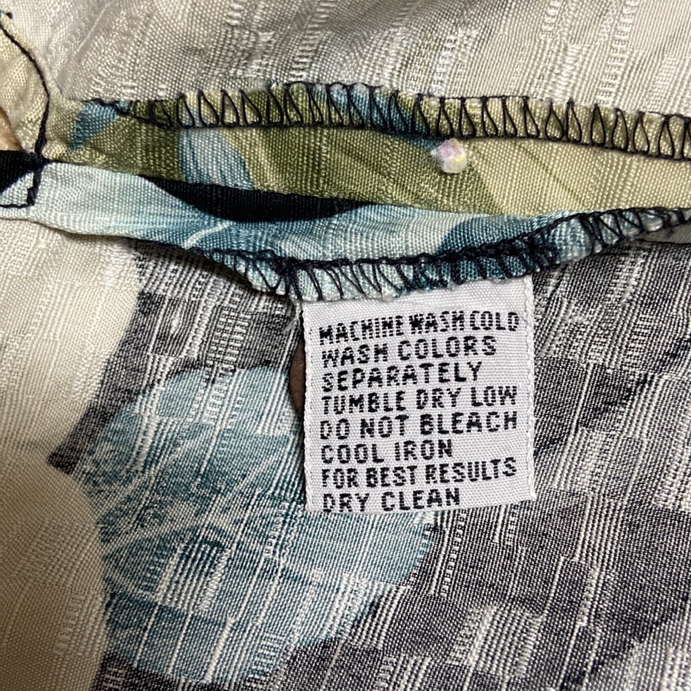 Tommy Bahama Button Down Shirt - Picture 4 of 5